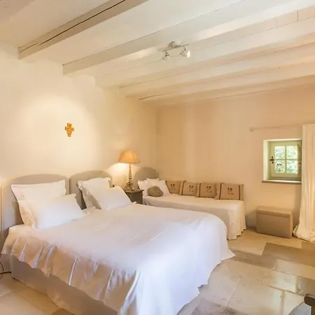 Sleeps 12 Pool Wifi
